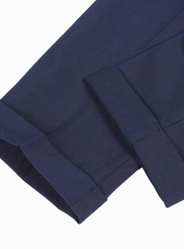 3_2fc0e3a1-927e-48e6-bb49-3ee75bea2edb